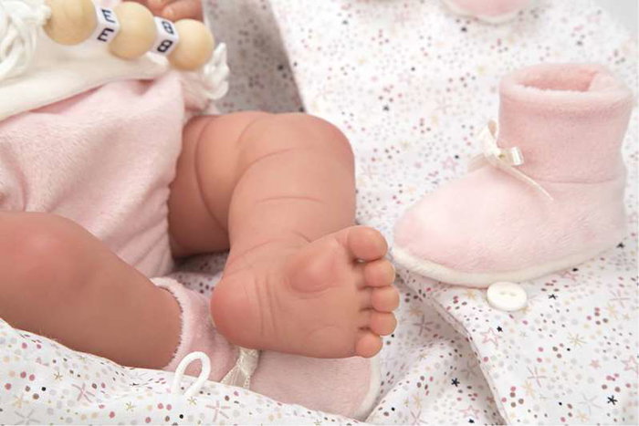 Muñecas Arias Muñeca Reborn Macarena 45 cm con Saco de Dormir (Ojos Cerrados) Español Muñecas Arias Muñeca Reborn Macarena 45 cm con Saco de Dormir (Ojos Cerrados) Español