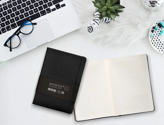 Antartik Cuaderno Antartik Notes Tapa Dura A5 Negro con Hojas Cuadriculadas Antartik Cuaderno Antartik Notes Tapa Dura A5 Negro con Hojas Cuadriculadas