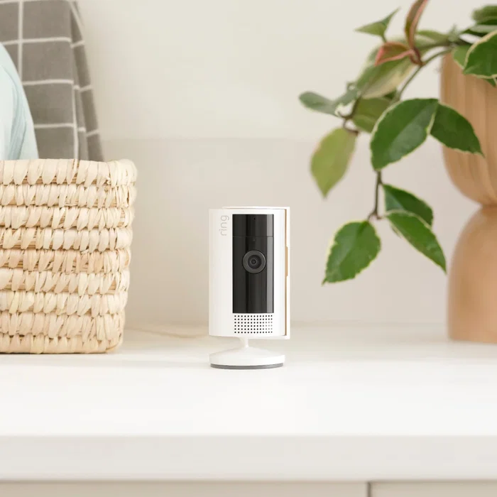 Ring Indoor Camera (2nd Gen) - Cámara de seguridad IP interior inalámbrica, 1080p Full HD, WiFi, visión nocturna, color blanco, para pared