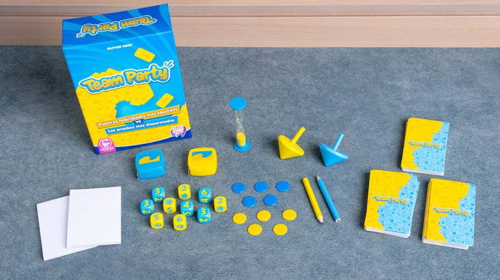 Tranjis Games Team Party - Juego de Mesa para Fiestas y Reuniones, 3 a 18 Jugadores, a Partir de 7 Años, Pruebas Divertidas en Equipo