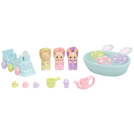 Sylvanian Families La Hora Del Baño De Los Trillizos Set con Bañera, Flotadores y Figuras para +3 Años