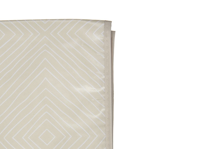 Arte Regal Mantel Hule 140x140 cm Rombos Plastico Blanco y Amarillo Claro (Set de 12)