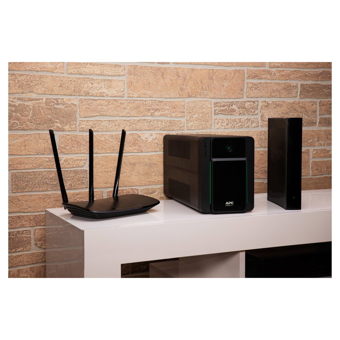 APC Easy UPS 1600VA 230V, SAI Interactivo 1.6kVA 900W Torre, 6 Tomas C14, AVR, 273J, Alarma, Negro, Cert. CE/IEC