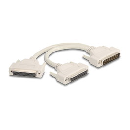 DeLOCK 67170 Adaptador Y-Kabel Splitter D-Sub HD 50 Pin Macho a 2 x Hembra con Tornillos, 0,3 m