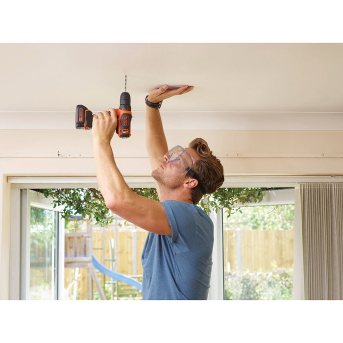 Black + Decker Destornillador inalámbrico con 2 baterías y caja de 10.8 V