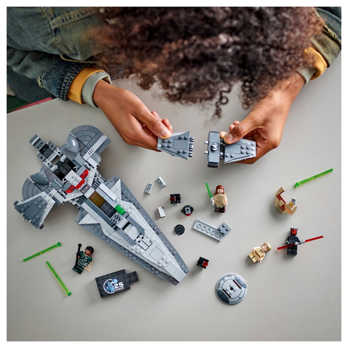 LEGO Star Wars 75383 Darth Mauls Sith Infiltrator Juego de Construcción 640 Piezas 9+ LEGO Star Wars 75383 Darth Mauls Sith Infiltrator Juego de Construcción 640 Piezas 9+