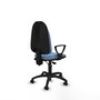 Silla de oficina Algarra con mecanismo Contacto permanente de doble maneta tapizada con Tela color Azul cielo. Equipada con Base poliamida negra, Brazos fijos y Ruedas autofrenantes