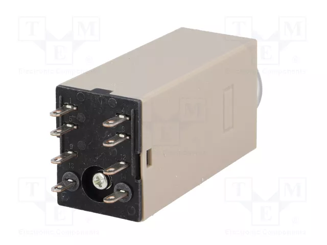 OMRON H3Y Relé de tiempo 24VDC DPDT 0,5-10s