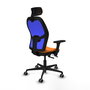 Silla de oficina Jorquera con mecanismo Sincro/Traslack tapizada con Similpiel color Naranja y malla color Azul. Equipada con lumbar 1D, Brazos 3D, Cabecero 2D y Ruedas 65 mm parqué