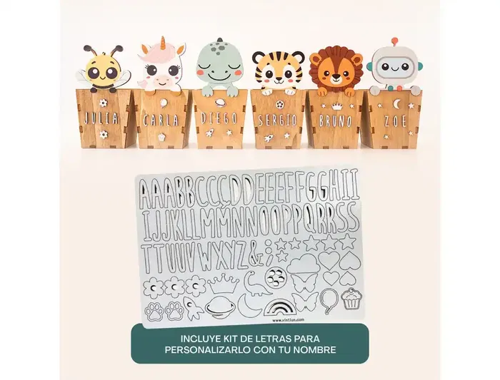 Wondee Cubilete Portalápices Infantil Personalizable de Madera con Kit de Letras y Símbolos para Niños y Niñas.