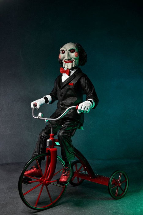 Saw Figura con sonido Billy con Triciclo 30 cm