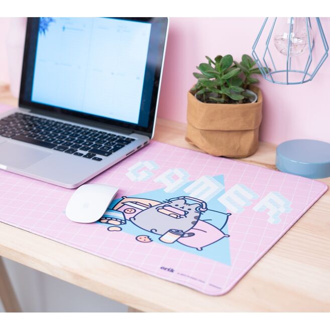 ERIK Alfombrilla Gaming Pusheen Tapete 80x35cm para Teclado y Ratón, Superficie Textil Impermeable, Base Antideslizante