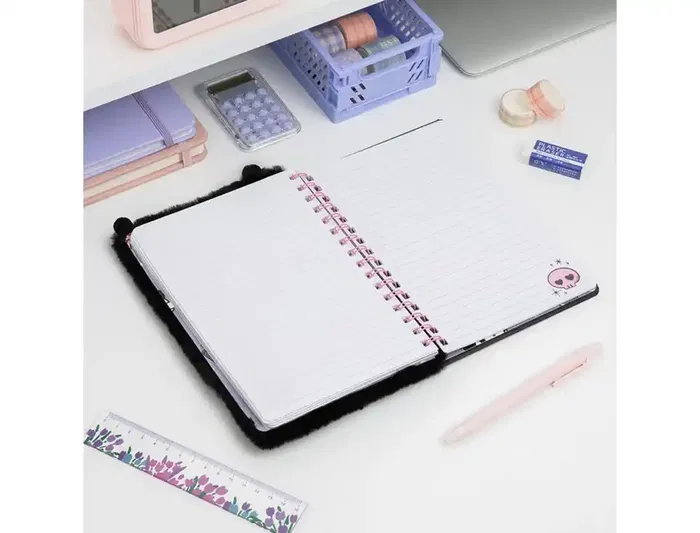 PALADONE Cuaderno A5 Fluffy Kuromi Hello Kitty