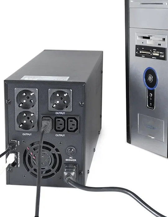 Gembird EG-UPS-036 Sistema de alimentación ininterrumpida 3 kVA 1800 W