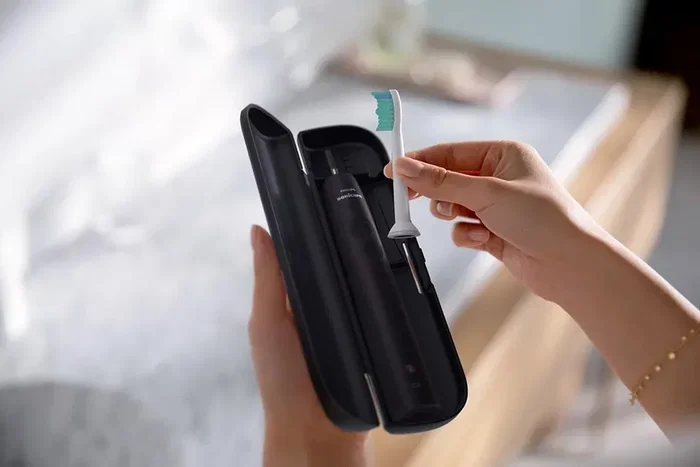 Philips Cepillo de dientes serie 3100 HX3675/15 Negro, Rosa