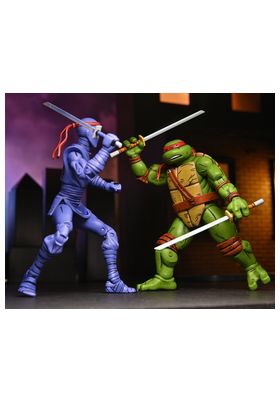 Neca Figura Leonardo Scale Action 18 cm Teenage Mutant Ninja Turtles Mirage Comics Inspirada en Kevin Eastman con Accesorios