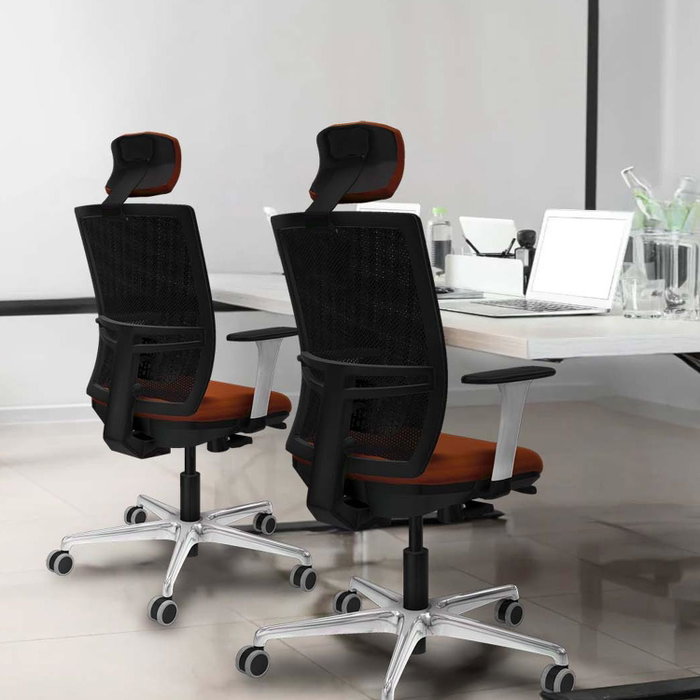 PIQUERAS Y CRESPO Silla de oficina Yunquera con mecanismo Sincro/Traslack Marrón oscuro y Negro PIQUERAS Y CRESPO Silla de oficina Yunquera con mecanismo Sincro/Traslack Marrón oscuro y Negro