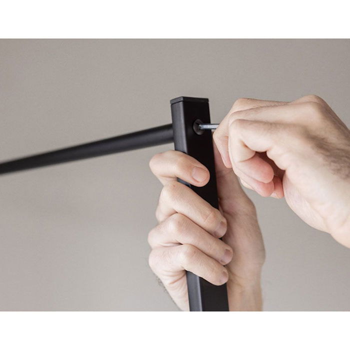 Newlux Perchero Burro Hangy One Negro hasta 15 kg Medida 80 x 40 x 160 cm