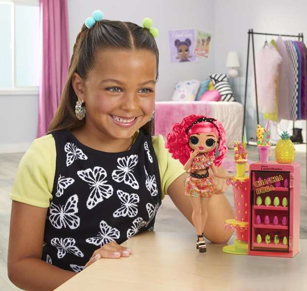 L.O.L. Surprise! OMG Sweet Nails con Tienda de Frutas Pinky Pops