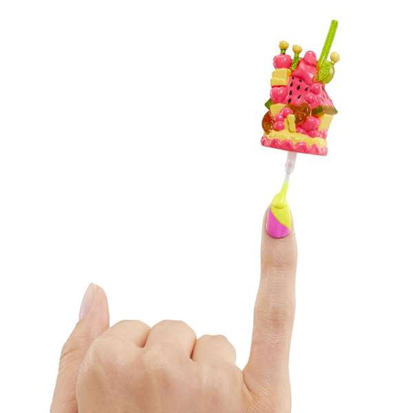 L.O.L. Surprise! OMG Sweet Nails con Tienda de Frutas Pinky Pops