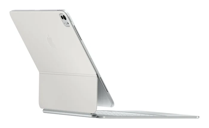 Apple Magic Keyboard para iPad Pro 13" (M4) - Teclado QWERTY Inglés Internacional con Trackpad Haptico y Funda Protectora - Blanco