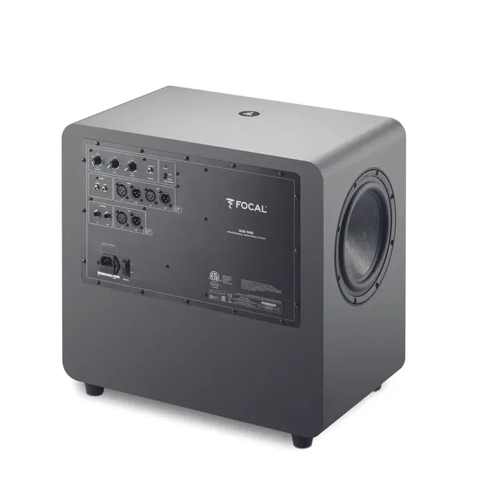 FOCAL Sub One Amplificador Subwoofer Clase D 2x100W RMS Doble Woofer 8" Fibra de Carbono Respuesta 32Hz-120Hz SPL 114dB.