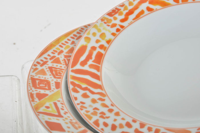DKD Home Decor Set de 4 Platos de Porcelana Ethnic Shengda Naranja Surtido de 2 Diseño