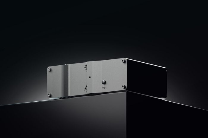 Teltonika Networks TSW200 - Conmutador Ethernet Industrial No Gestionado, 8 Puertos RJ-45 Gigabit, 2 Puertos SFP, PoE+ hasta 30W por Puerto, IP30