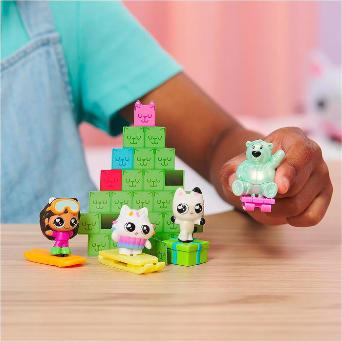 Spin Master 6067835 Casa Muñecas Gabby Calendario Adviento con 24 sorpresas y figuras Gabby, Pandy Patas y amigos, temática navideña para niños 3-6 años. Spin Master 6067835 Casa Muñecas Gabby Calendario Adviento con 24 sorpresas y figuras Gabby, Pandy Patas y amigos, temática navideña para niños 3-6 años.