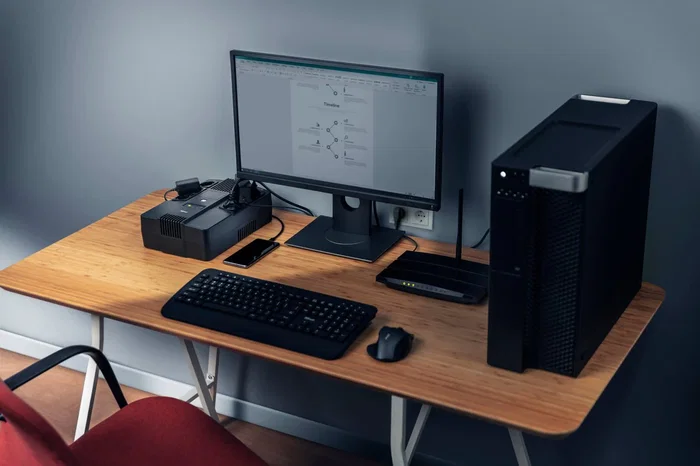 Trust SAI/UPS Interactivo Maxxon 800VA / 0.8kVA con 6 Salidas, Función AVR y Protección contra Sobretensiones, Formato Bloque Compacto