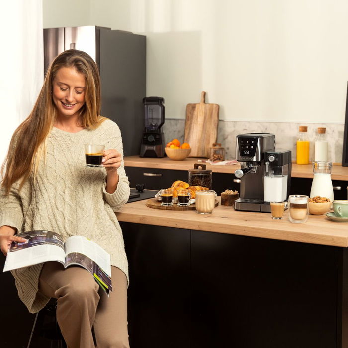 Cecotec Cafetera Express semiautomática Power Espresso 20 Cream 20 bar 1350 W negra