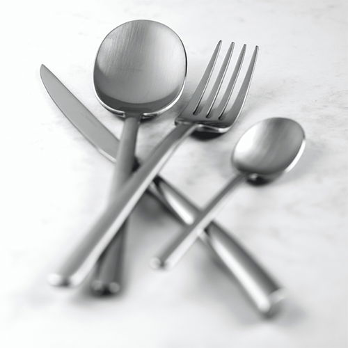 SUMMA Cuchillo de mesa TENA 235 mm, cubiertos de acero inoxidable 18/10 acabado pulido mate, apto lavavajillas (Set de 12)