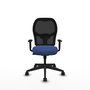 Silla de oficina Alocén con mecanismo Sincro tapizada con Tela color Azul marino y malla color Negro. Equipada con lumbar 1D, Brazos 1D y Ruedas 65mm nailon