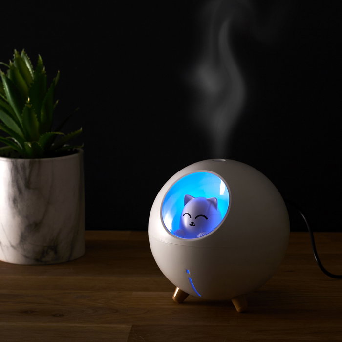 The Concept Factory Difusor Ambientador Kawaii con Luz LED Cambiante y Dos Modos de Difusión USB Incluye Filtros Recambio