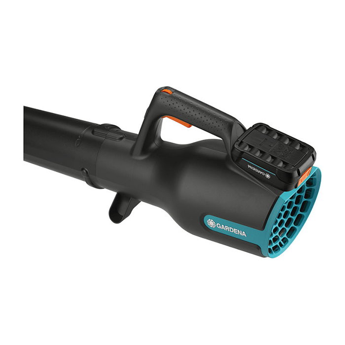 GARDENA PowerJet P4A - Soplador a Batería 18V (PowerJet 18V P4A), Negro/Azul/Naranja, Kit Ready-To-Use con Batería de Ión-Litio