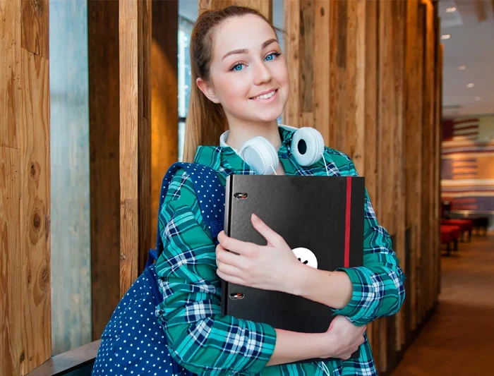 Antartik Carpeta con recambio a4 cuadro 5mm forrada 4 anillas 25mm redondas color negro 100 hojas 100 g/m² Antartik Carpeta con recambio a4 cuadro 5mm forrada 4 anillas 25mm redondas color negro 100 hojas 100 g/m²