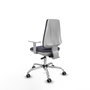 Silla de oficina Elche con mecanismo Asincro tapizada con Tela color Gris oscuro. Equipada con Base cromada, Reposabrazos blancos y Ruedas 65 mm parqué