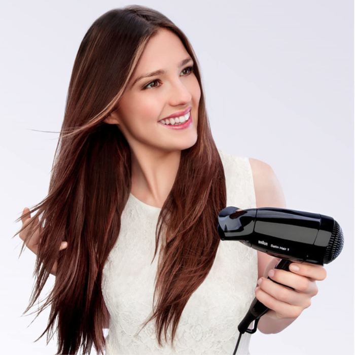 Braun HD130 Secador de Pelo 1200W Negro, Cabello Seco y Húmedo, Función Iónica, Mango Plegable, Ideal para Viaje Braun HD130 Secador de Pelo 1200W Negro, Cabello Seco y Húmedo, Función Iónica, Mango Plegable, Ideal para Viaje