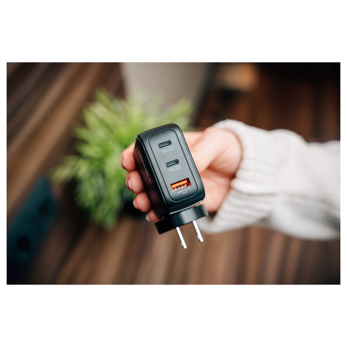 Verbatim Mini GaN Charger 65W con Pantalla (2xUSB-C, 1xUSB-A)