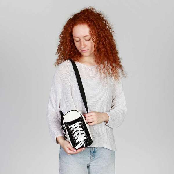 Karactermania Bolso OMP! Sneakers Black 22x17x7 cm Karactermania Bolso OMP! Sneakers Black 22x17x7 cm