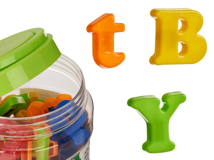 Pincello Bote 78 Letras Magnéticas 9x13.5x9 cm (Set de 12) Pincello Bote 78 Letras Magnéticas 9x13.5x9 cm (Set de 12)