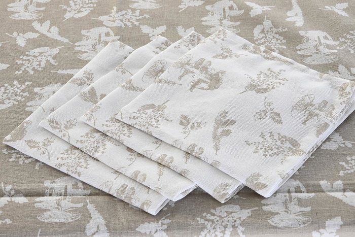 DKD Home Decor Mantel Estilo Alpino Marron Claro y Blanco 150 x 150 cm Algodon Set de 5 Piezas