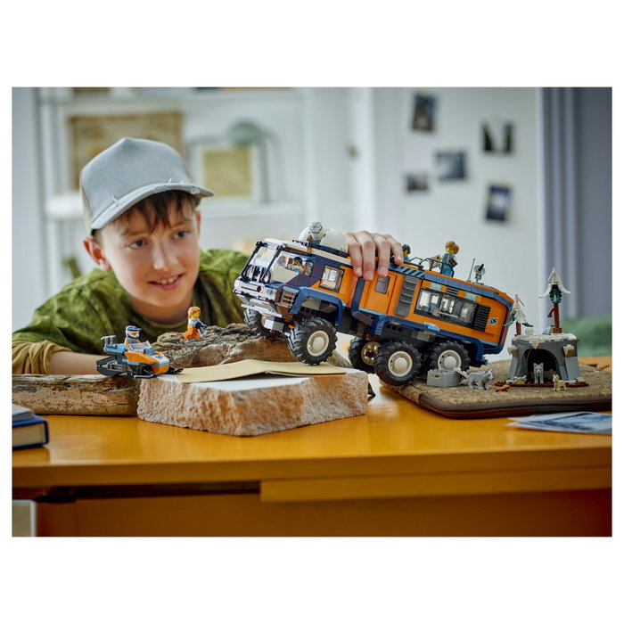 LEGO City 60471 Arctic Explorer Science Lab Truck LEGO City 60471 Arctic Explorer Science Lab Truck