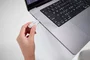 SanDisk Phone Drive con USB-C 128 GB - Blanco Ártico, Velocidad Lectura 150 MB/s, USB 3.2 Gen 1, Sin Tapa