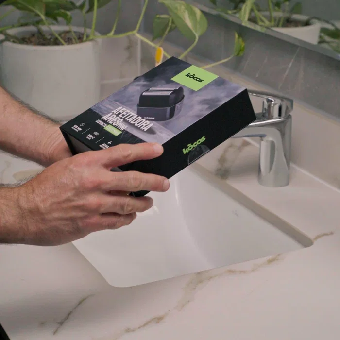 Kocos Ares Mini Máquina de afeitar eléctrica de láminas Recortadora para hombre compacta IPX7 resistente al agua USB-C 100 min autonomía Negro Gris