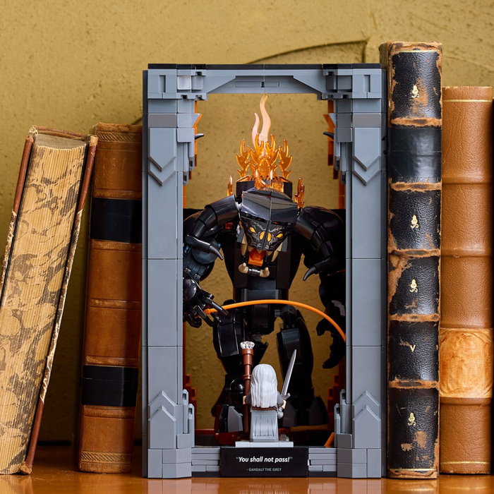 LEGO Icons El Señor de los Anillos: Balrog Book Nook 10367