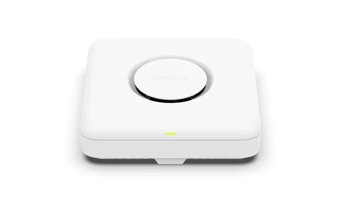 NETGEAR WBE750 Point of Access - Punto de Acceso WiFi 7 Tribanda (2.4/5/6 GHz), 11530 Mbps, 10G, PoE+, Gestión Insight, Color Blanco