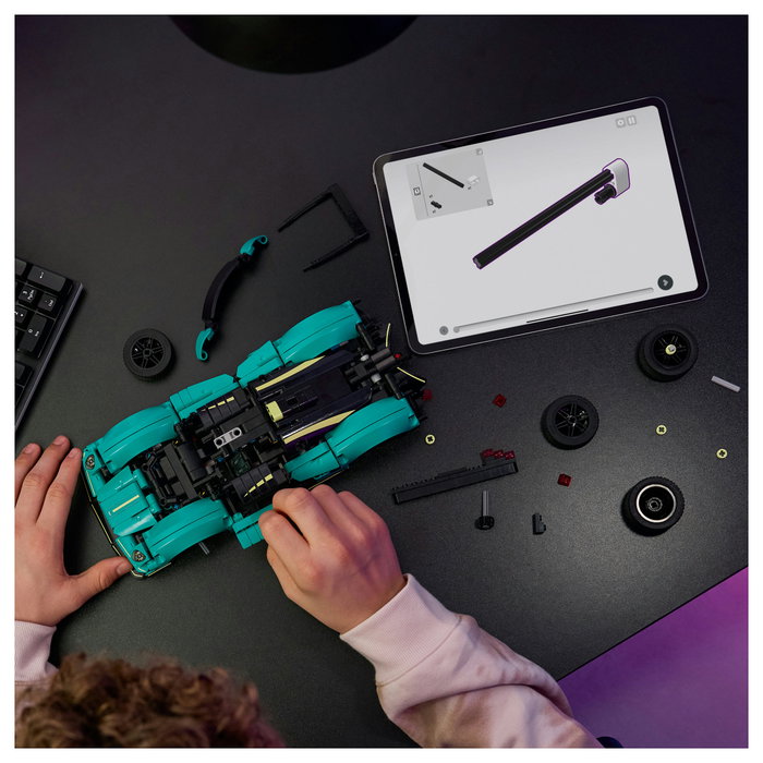 LEGO Technic Aston Martin Valkyrie 42208