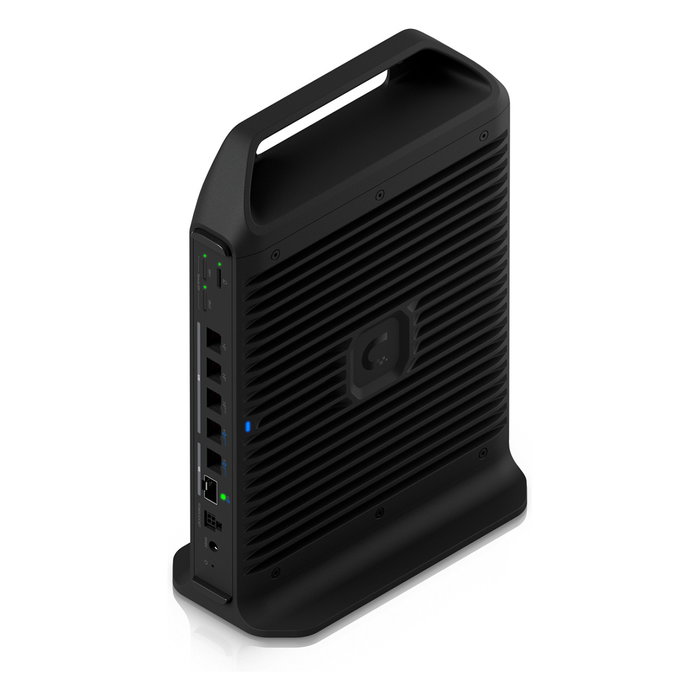 Ubiquiti UCG-Industrial Gateway Industrial con WiFi 6/6E y PoE, 5 Puertos Gigabit, 2 SIM, SFP+, ARM Cortex a 2.2 GHz, Para Bastidor/Escritorio/Pared, Negro