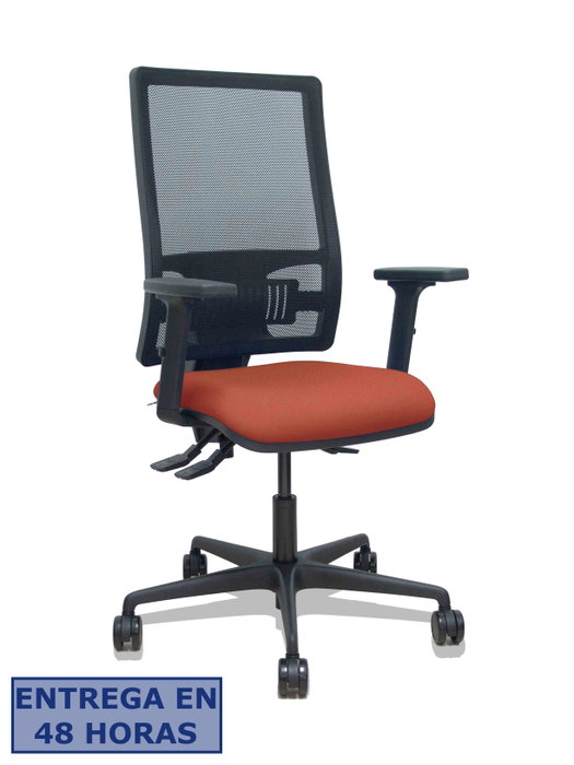 PIQUERAS Y CRESPO Silla Bormate con mecanismo Asincro, asiento Marrón y malla Negra